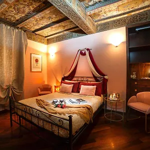 House Of Magic - Due Torri Apartment