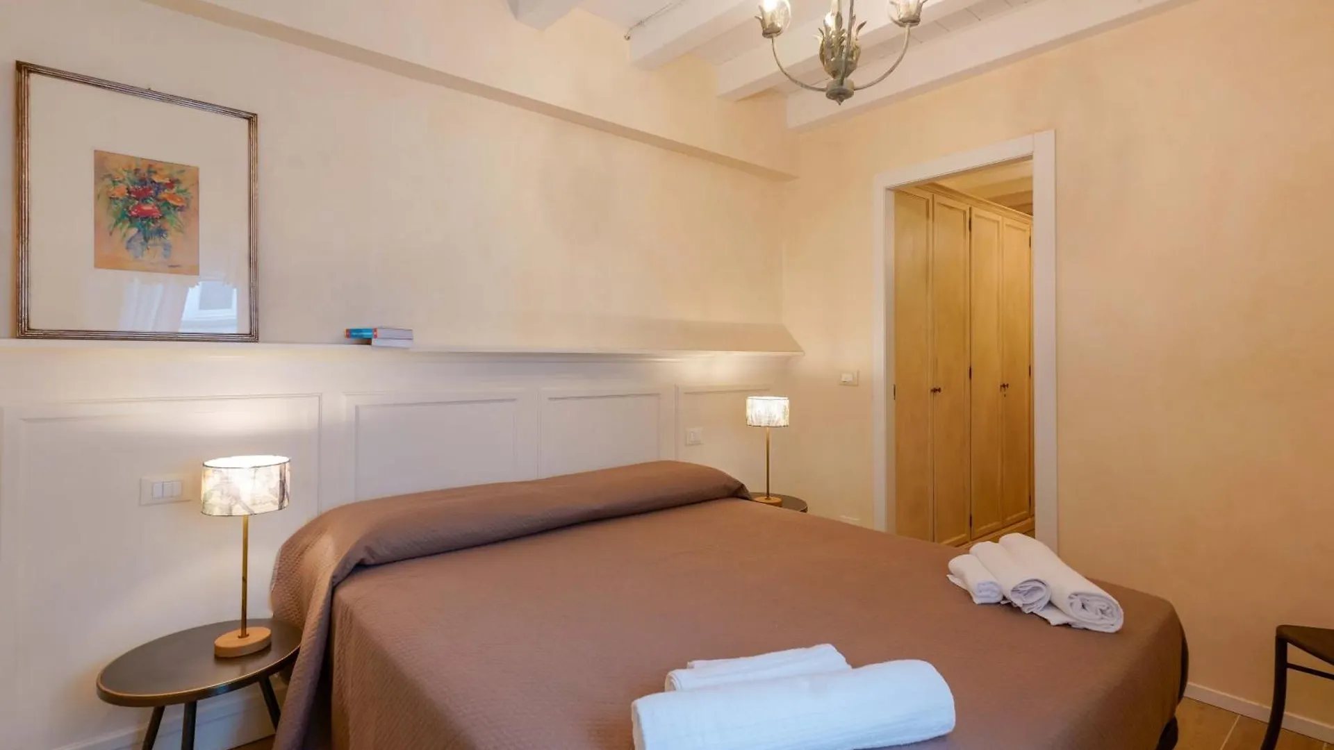 Canaletto Apartment Bologna 0*,