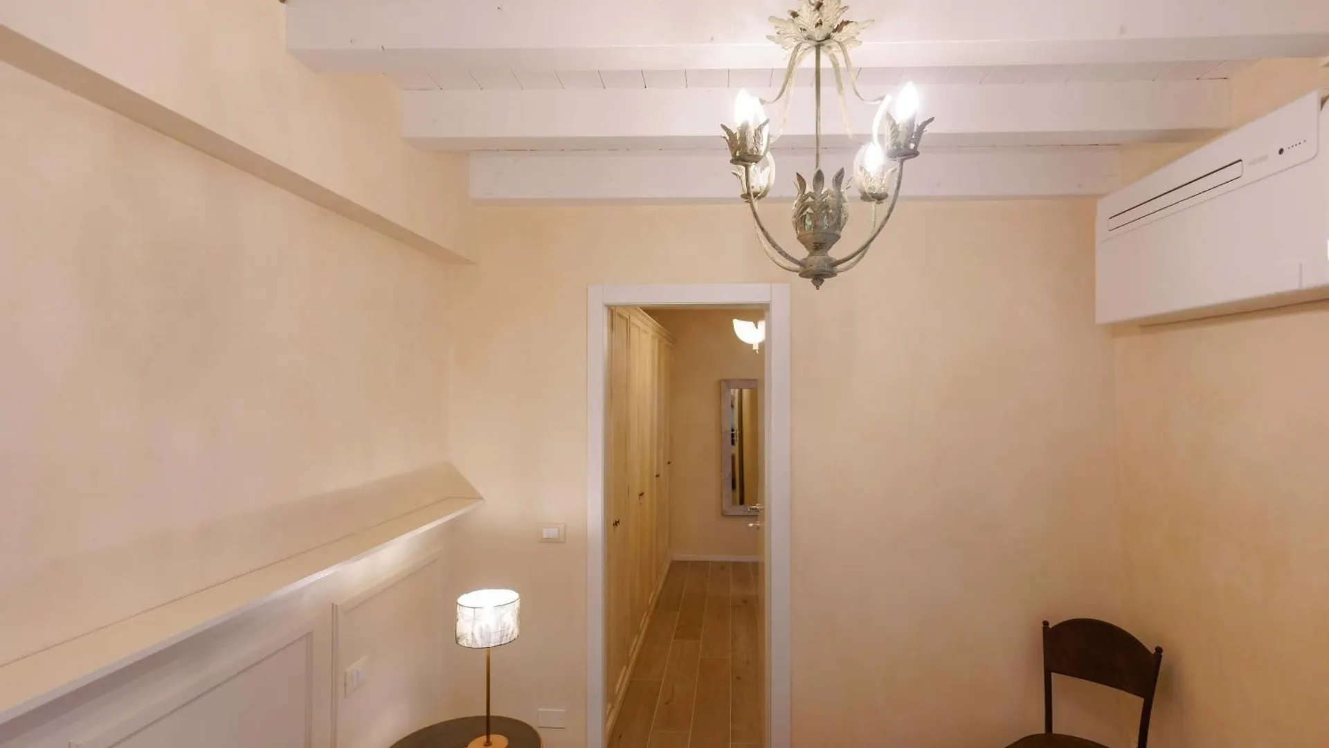 Canaletto Apartment Bologna 0*,  Italy